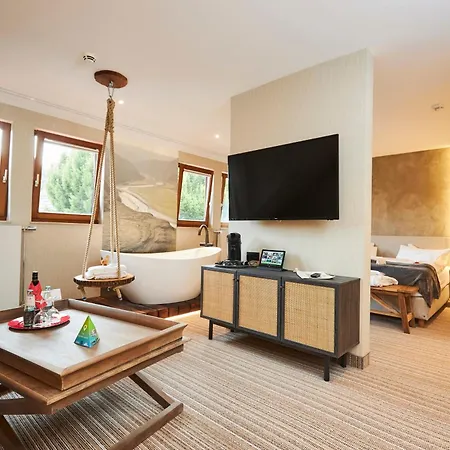 Отель Flair Werbetal 3*